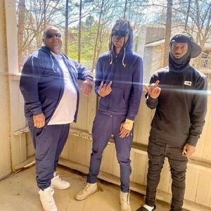 Meet your Posher, Raymond